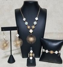 Load image into Gallery viewer, Simply Santa Fe - Complete Trend Blend - Gold - SassyChicGlitz