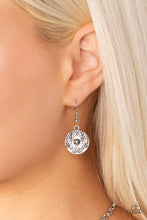 Load image into Gallery viewer, Poppy Persuasion - Purple - SassyChicGlitz