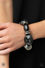 Load image into Gallery viewer, Glaze of Glory Bracelet - Black - SassyChicGlitz
