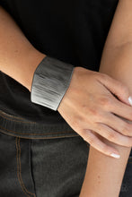 Load image into Gallery viewer, Hot Wired Wonder Bracelet - Black - SassyChicGlitz
