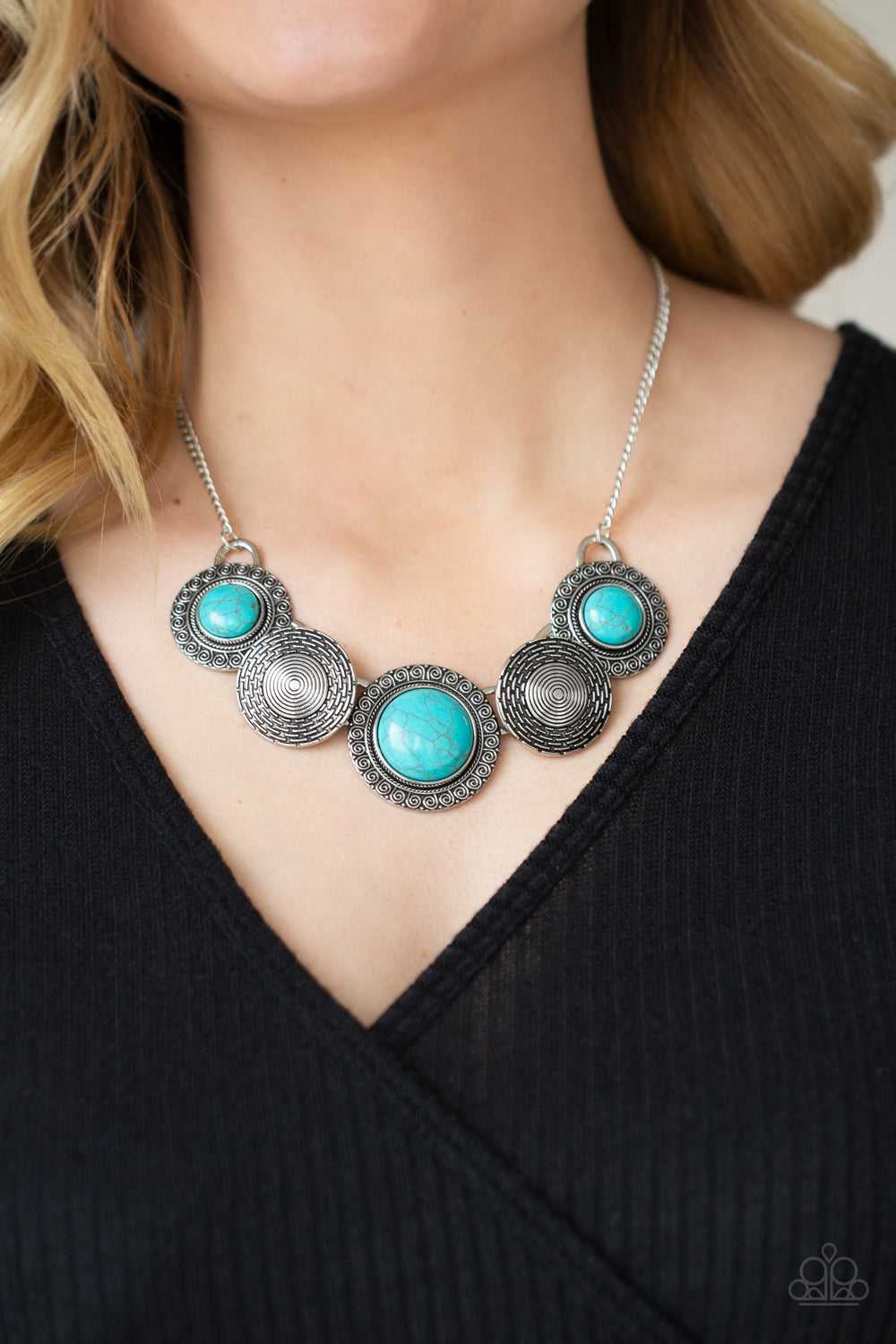 Canyon Cottage Necklace - Blue - SassyChicGlitz