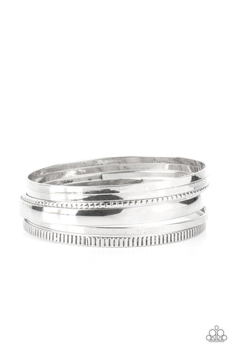 Gliding Gleam - Silver - SassyChicGlitz