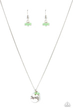 Load image into Gallery viewer, Warm My Heart Necklace - Green - SassyChicGlitz
