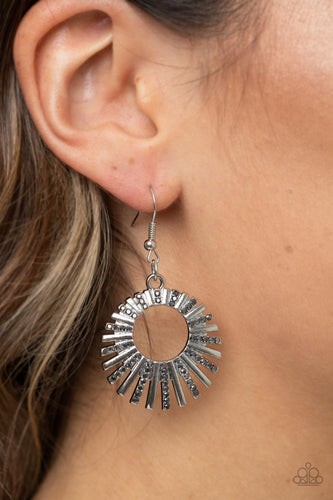 Rebel Resplendence - Silver - SassyChicGlitz