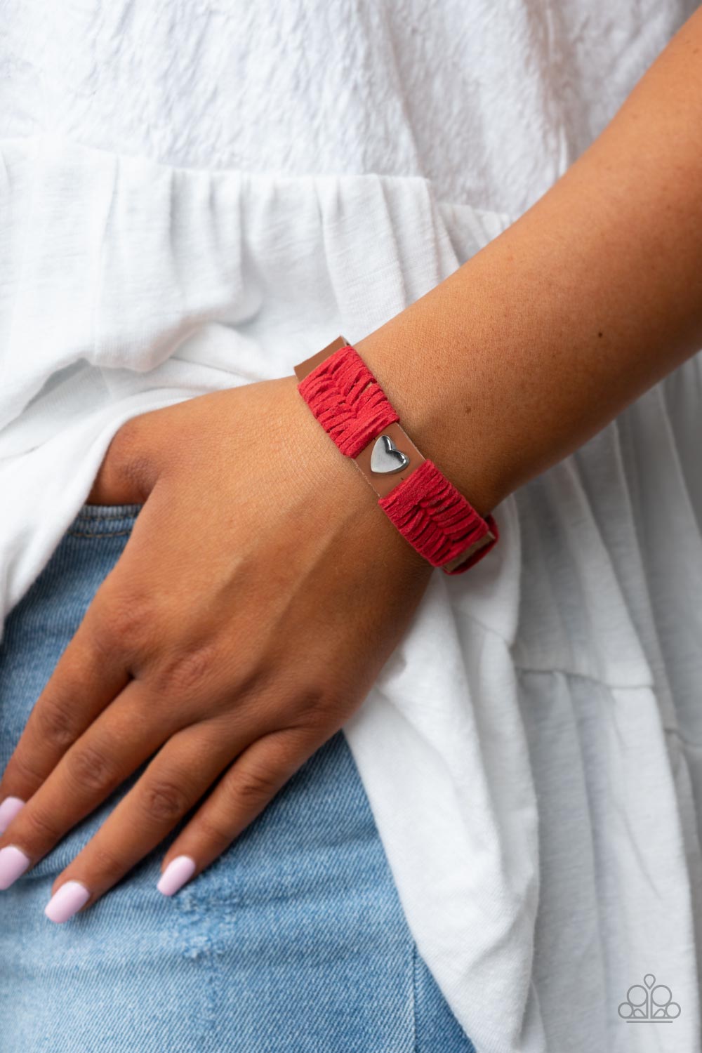 Lusting for Wanderlust - Red - SassyChicGlitz